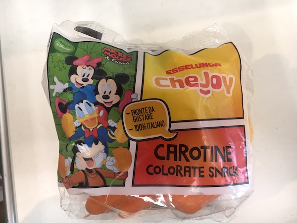 Esselunga per i bambini: ecco le carote snack colorate 