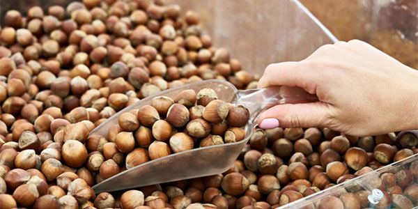 Nocciole, l'Ue intensifica i controlli sui prodotti turchi