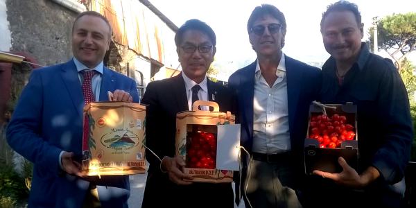Il pomodorino del Piennolo Dop conquista il Giappone