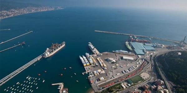 Porto di Vado leader nel Mediterraneo per l'import di frutta
