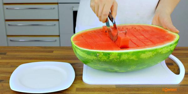 Affettare l'anguria non è mai stato così facile