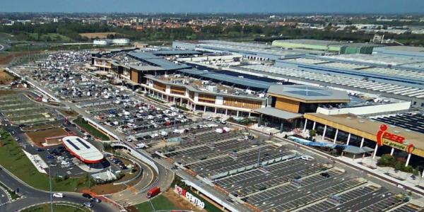 centro commerciale arese