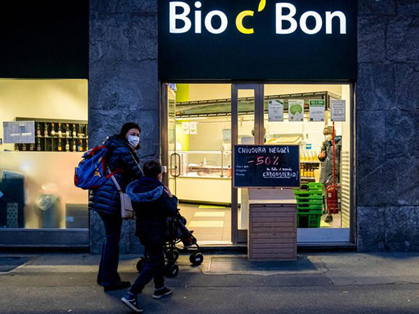 Chiudono a Milano tutti i supermercati Bio C’ Bon 