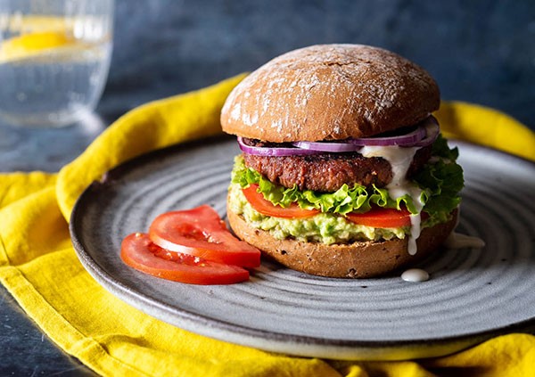 Prodotti a base vegetale, continua la corsa