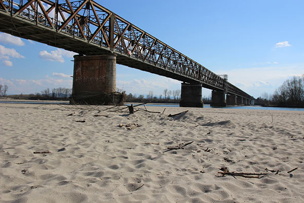 Allarme siccità, il Po secco come in estate