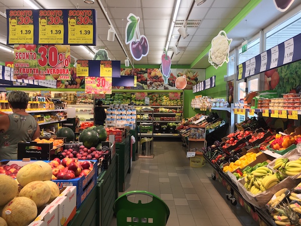 Prix, il discount che punta sul local