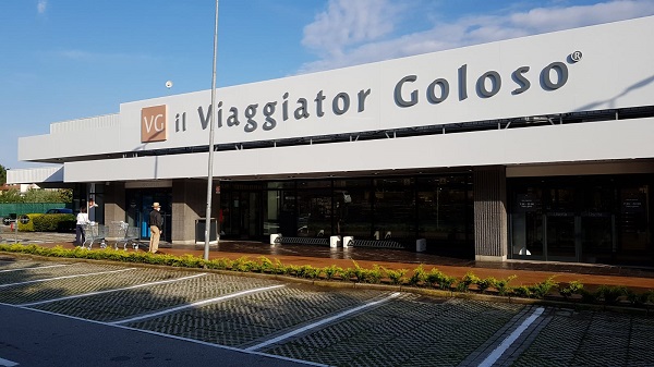 Il Viaggiator Goloso apre a Lecco: ortofrutta bio e locale